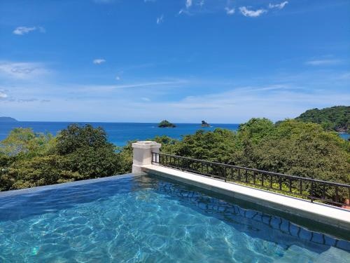 Santarena Hotel At Las Catalinas