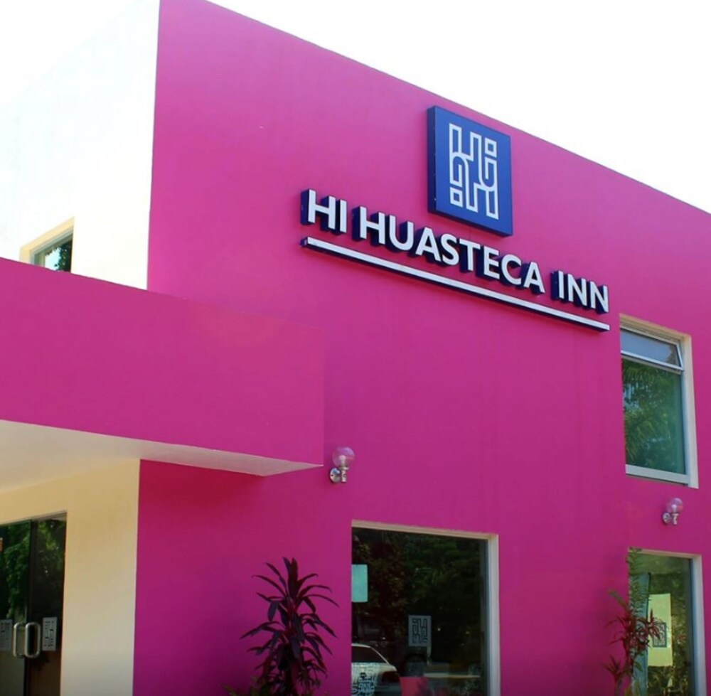 Hi Huasteca Inn Hotel