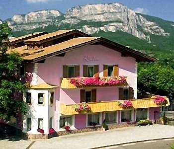 Hotel Kuhn