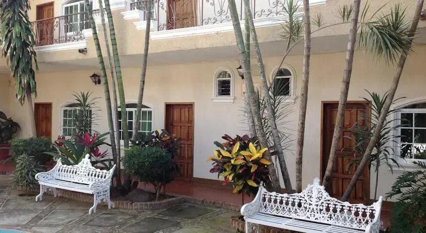 Hotel Pedregal
