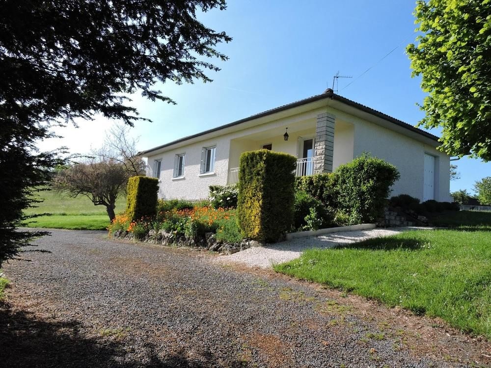 House With 4 Bedrooms In Agonac, With Furnished Garden And Wifi