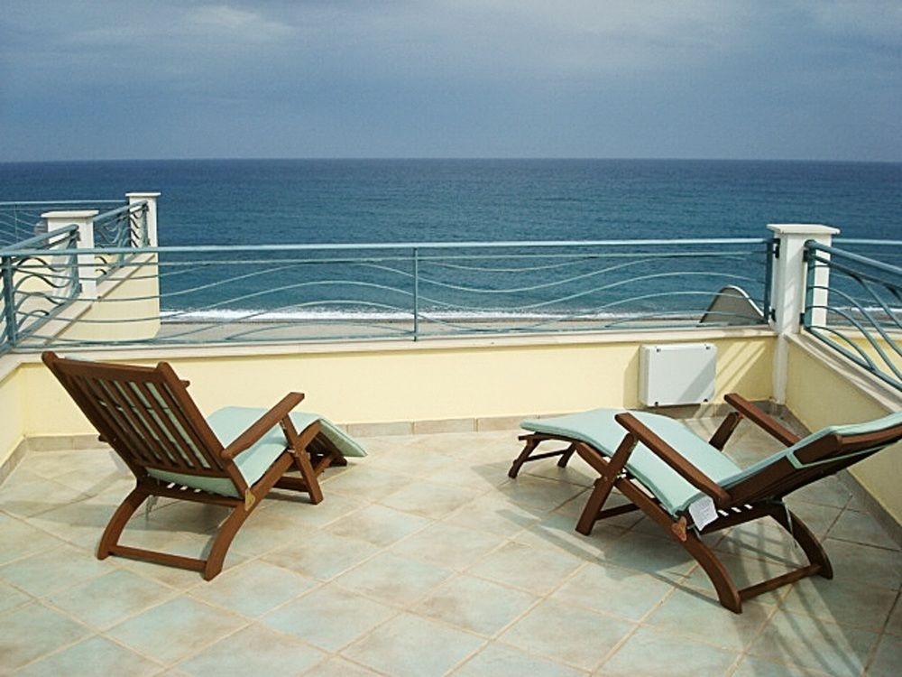 House With In Brancaleone With Wonderful Sea View Furnish