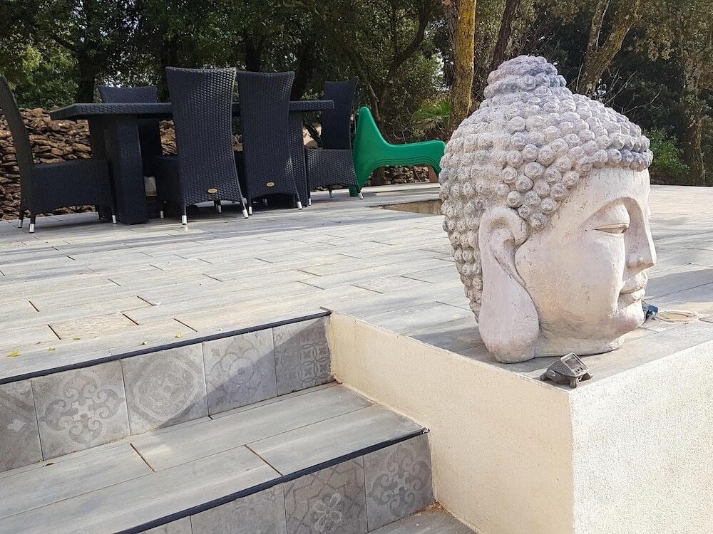 House With In Mornas With Enclosed Garden And Wifi