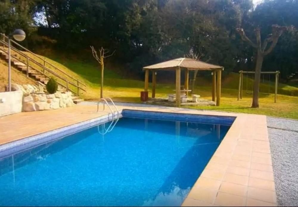 House With one Bedroom in Llinars del Valles, With Wonderful Mountain View, Pool Access, Furnished Garden - 20 km From the Beach