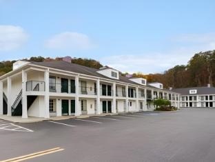 Howard Johnson By Wyndham Dalton