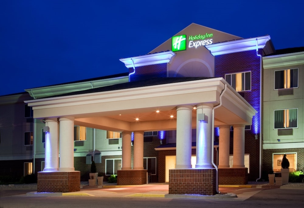 Holiday Inn Express & Suites Vermillion