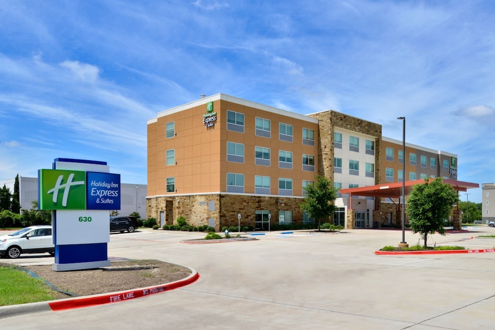 Holiday Inn Express & Suites Wylie West