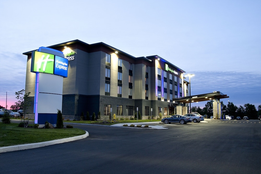 Holiday Inn Express Pembroke by IHG