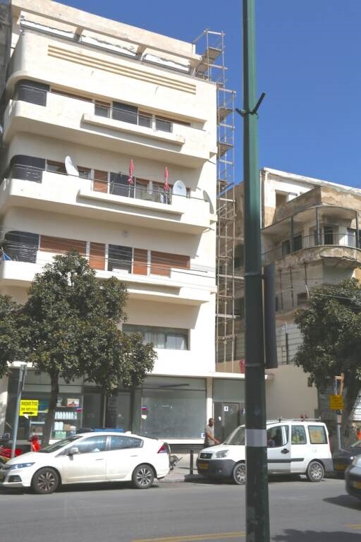 Holyguest - Ben Yehuda 218