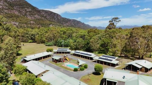 Halls Gap Log Cabins