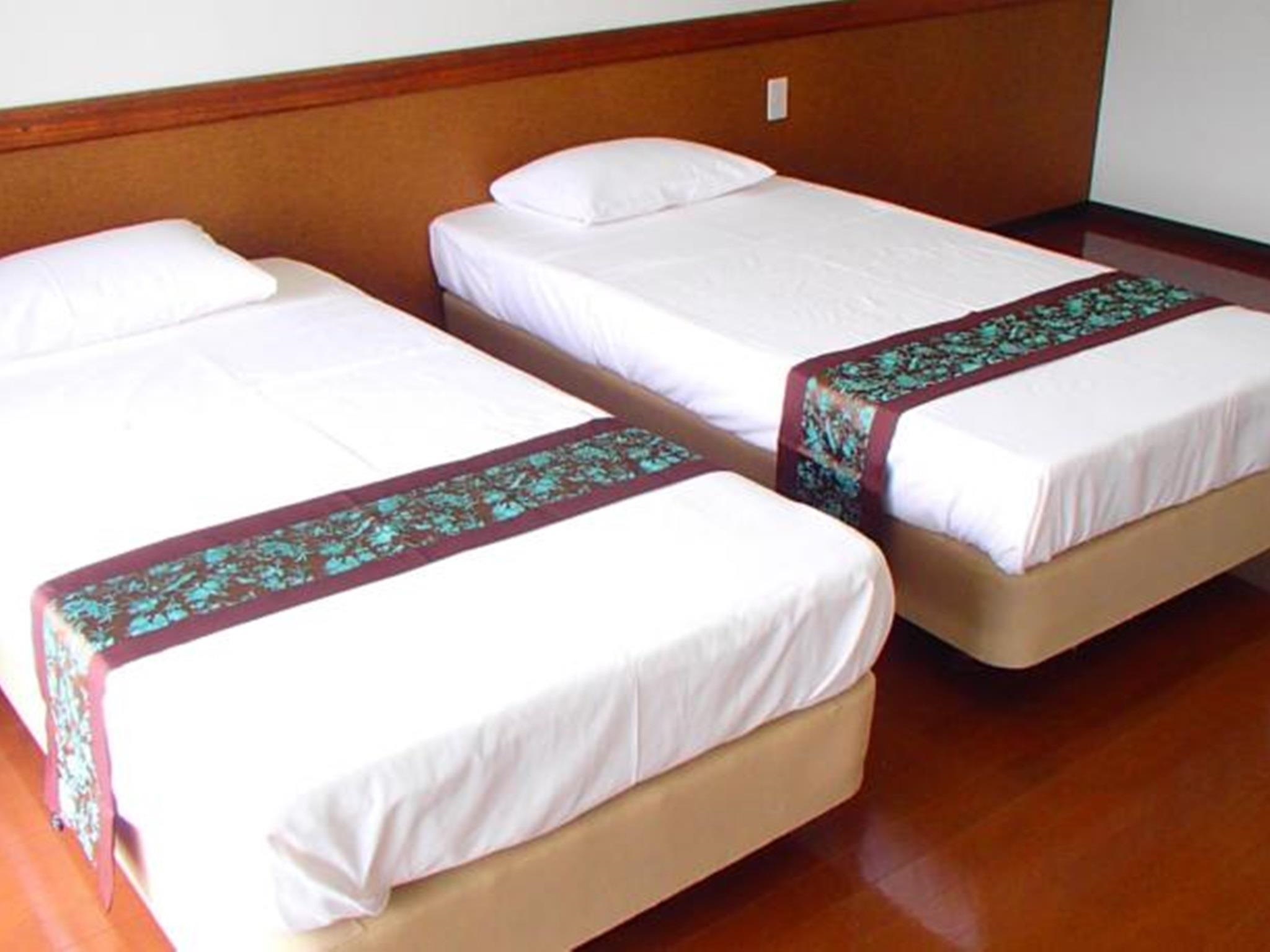 Hanamuro Inter-Islanders' Hotel