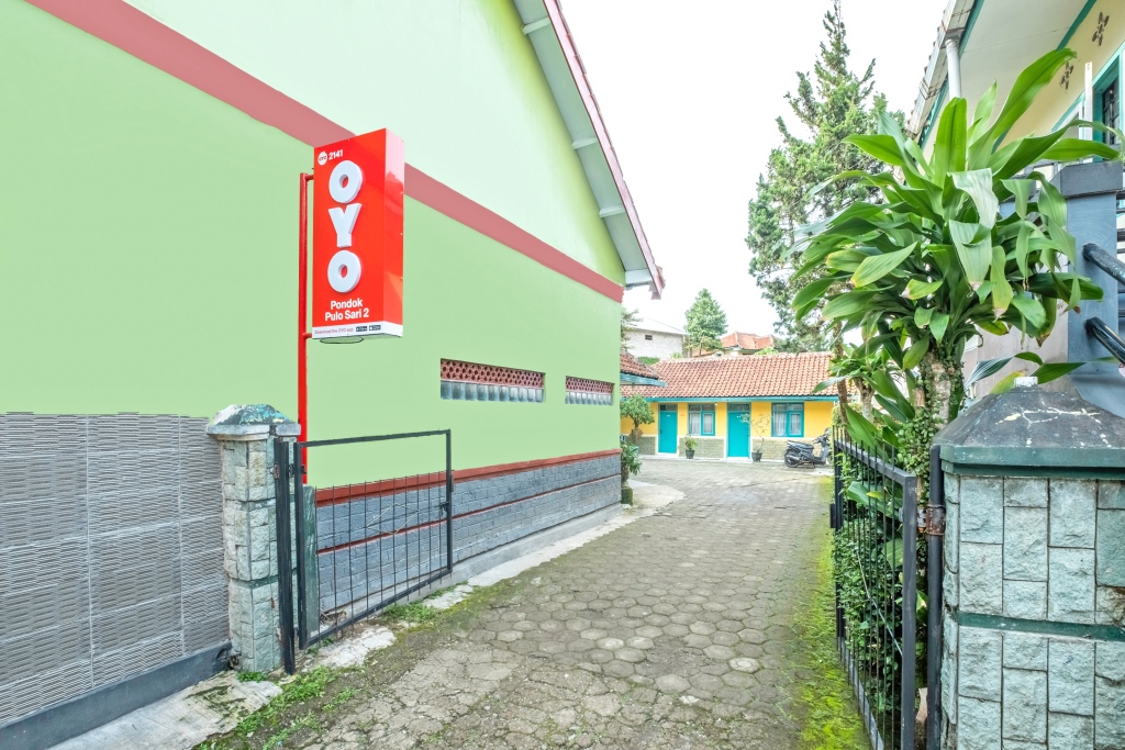 Oyo 2141 Pondok Pulo Sari 2