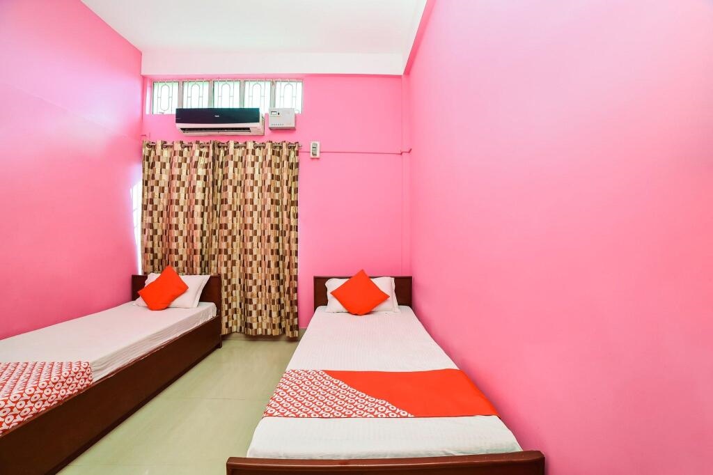 Oyo 64126 Hotel Dhanshree
