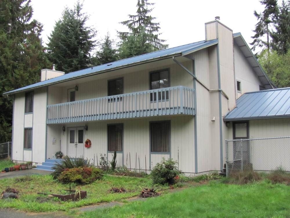 Lord Carlton Country Manor House