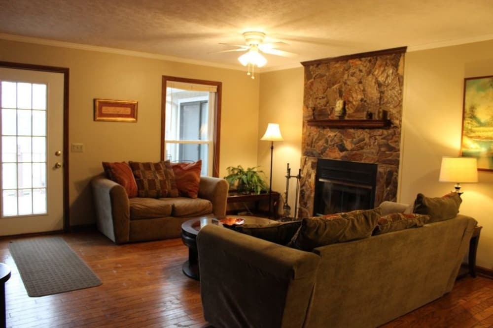 Lake Sinclair Lake Front 113 Daylight Dreamer