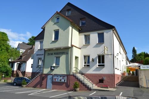 Restaurant & Landhotel Zum Niestetal