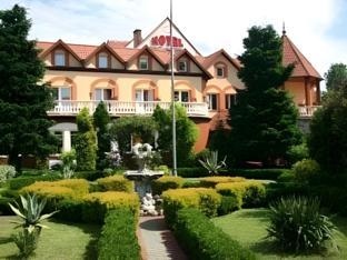 Hotel Nad Pisa
