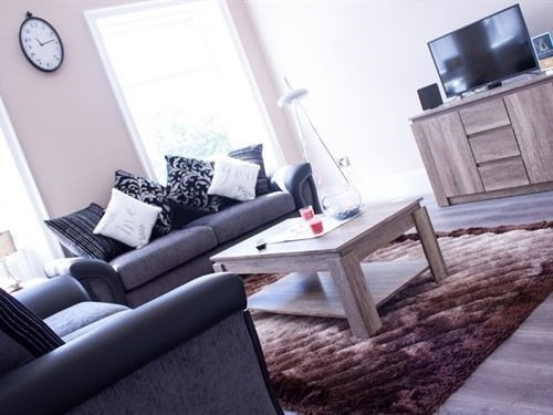 Lux Aparts Wakefield Central