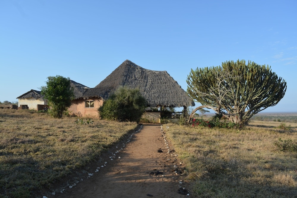 Luna House Moyo Wa Dunia Ltd