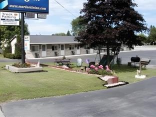 Marinette Inn